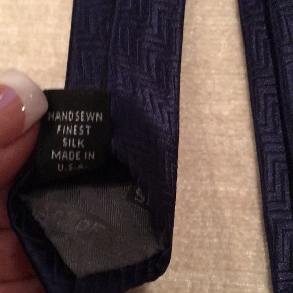 Silk tie by Robert Talbott. Navy. - Picture 3 of 4